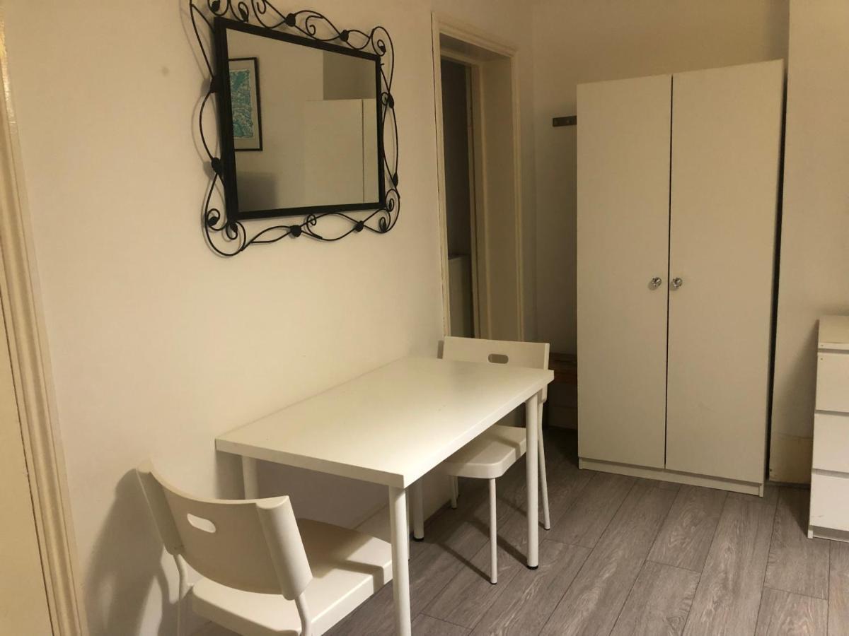 Отель Oyo 94 Bricklane Studio Flats Лондон Экстерьер фото